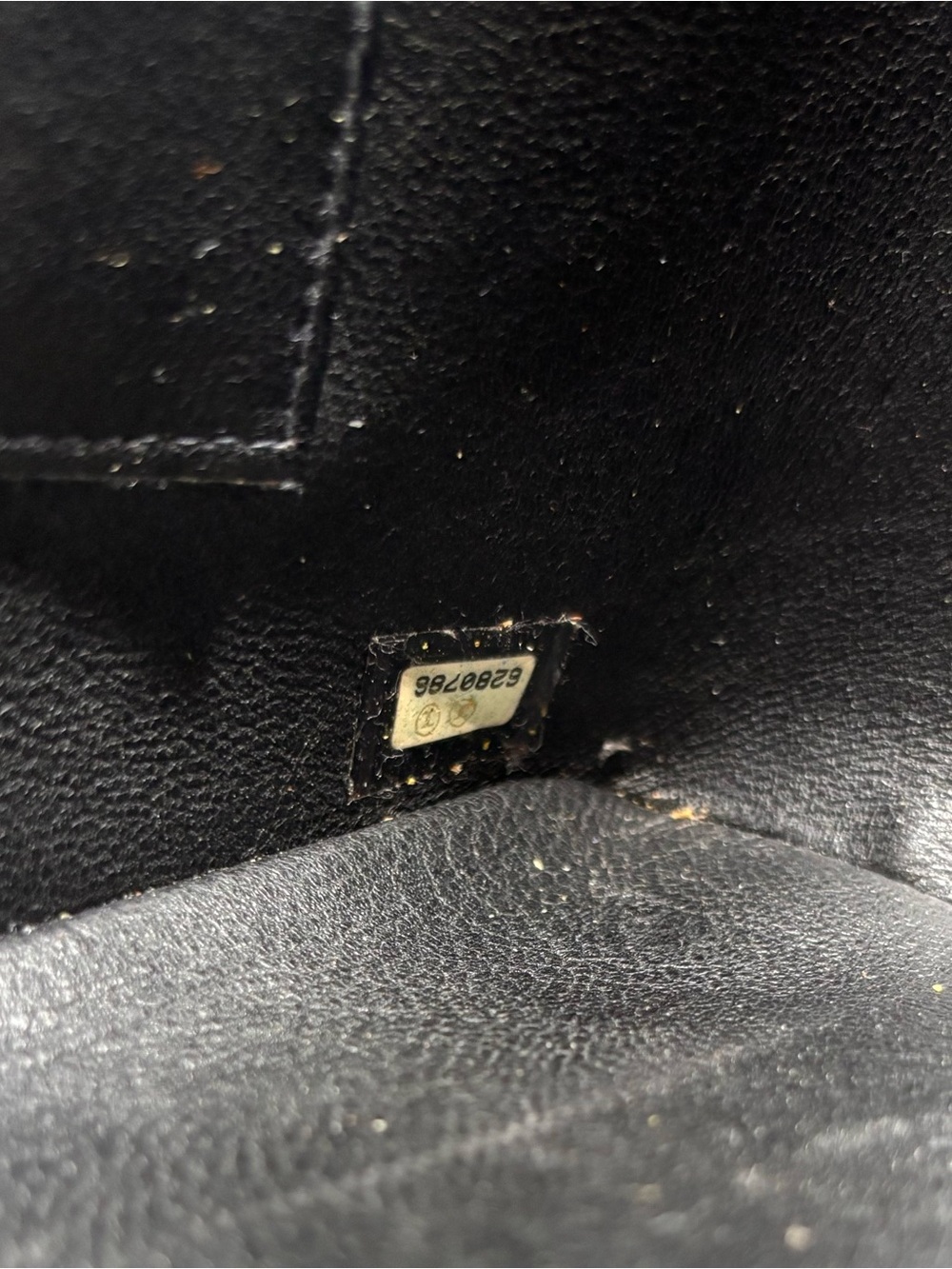 Authentic CHANEL black lambskin leather gold medallion 24k gold tote - Picture 13 of 15